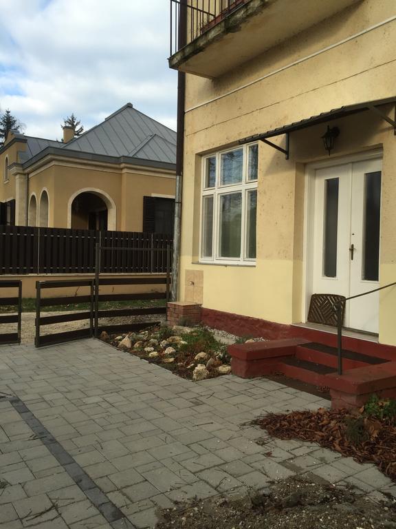 Nosztalgia Apartman 希欧福克 外观 照片